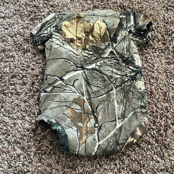 Carhartt onesie - Picture 4 of 4